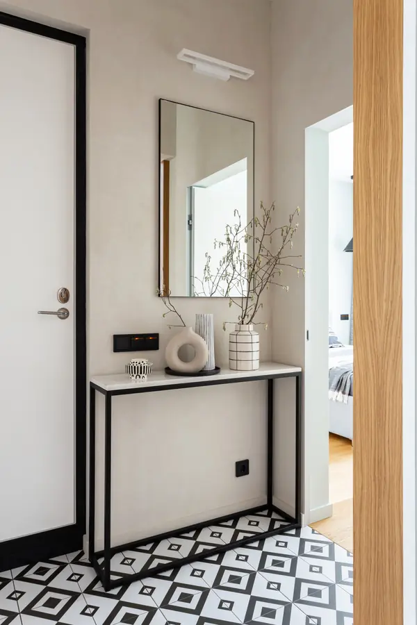 LightТверская