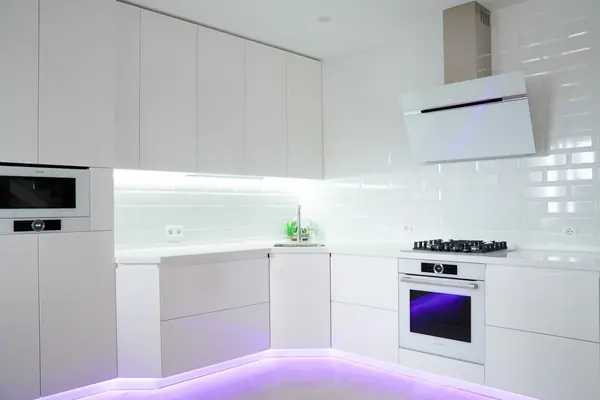 Кухня в современном стиле