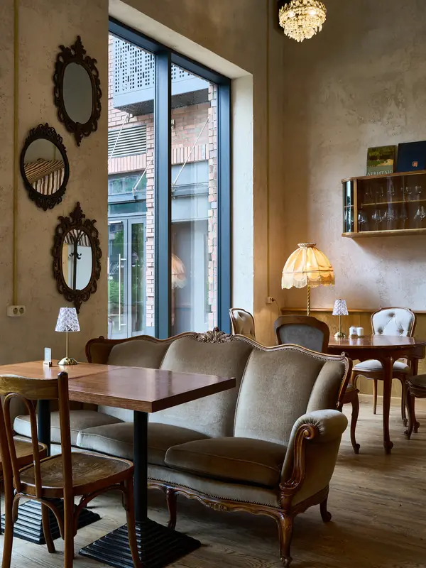 Ресторан В’Альтер в Санкт-Петербурге. Стахановцев