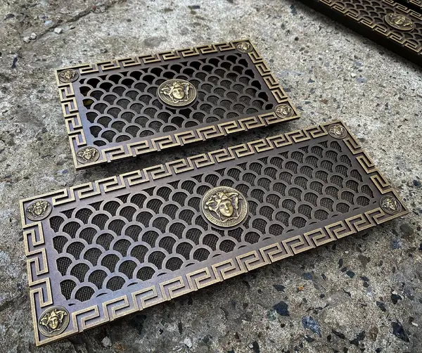 Декоративные решетки Versace