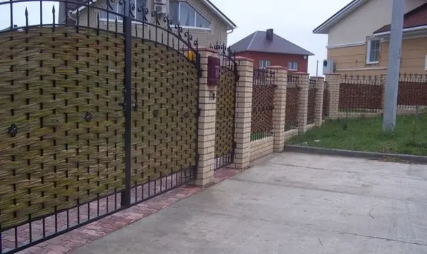 забор и ворота из ивы в Набережных Челнах