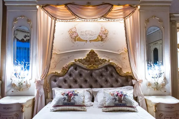 Спальня в классическом стиле