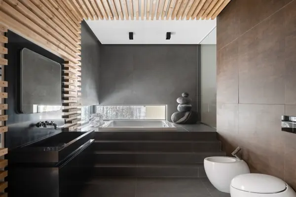 Дом на склоне