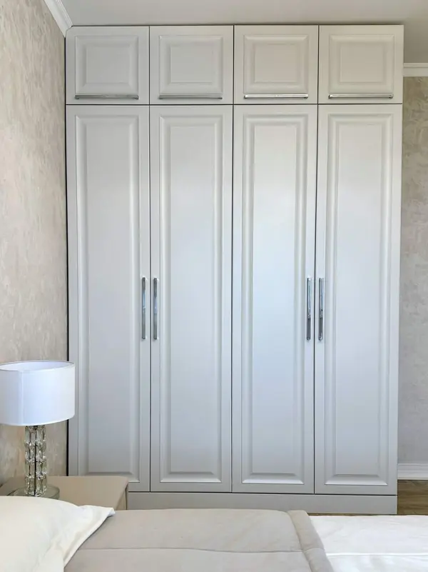 Шкаф в спальню.