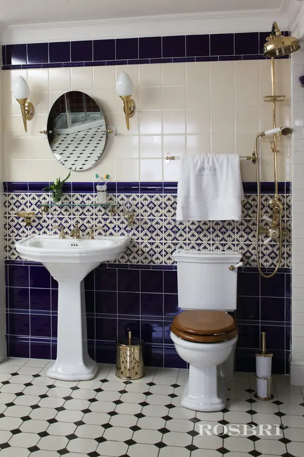 Rosbri "English House" Main Showroom