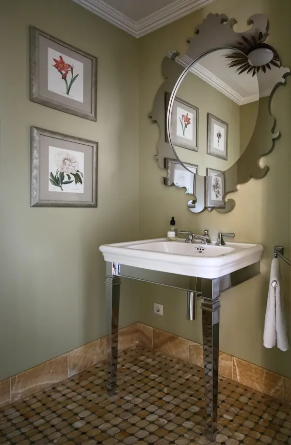 КВАРТИРА В КЛАССИЧЕСКОМ СТИЛЕ