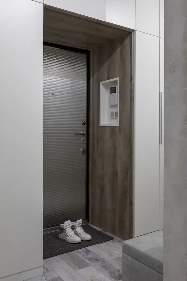 Монохромная квартира для предпринимателя