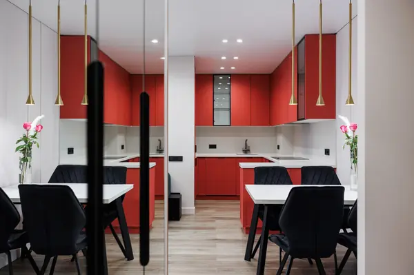 Кухня в эмали G-формы