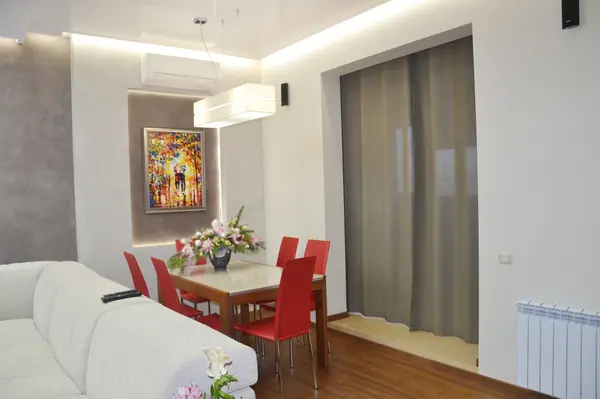 стильный интерьер для молодой семьи