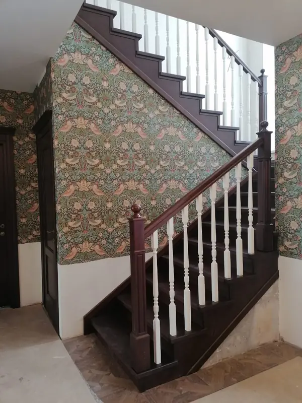 Деревянная  лестница