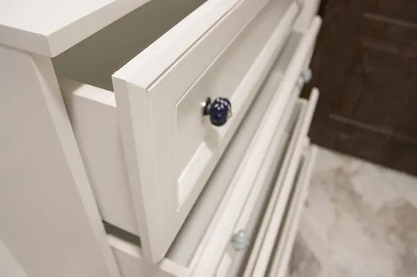 Прихожая в современной классике