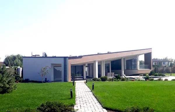 Подборка реализованных индивидуальных жилых домов разного сегмента