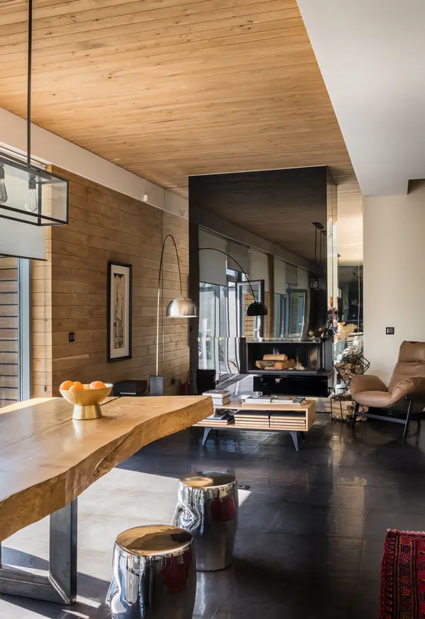 Дом на "Ильинском шоссе"