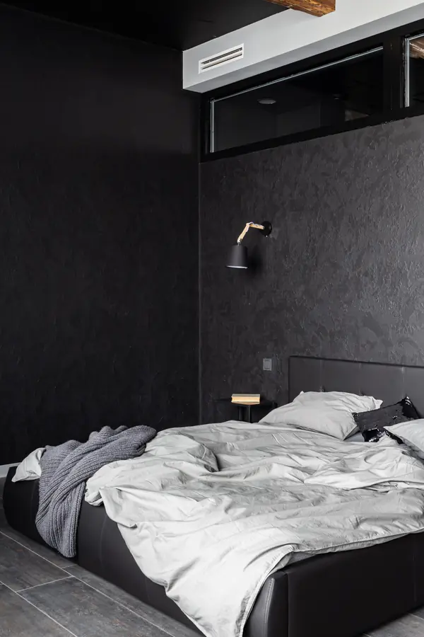 Квартира в черном