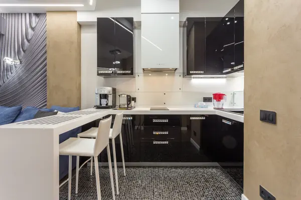 Темная роскошь