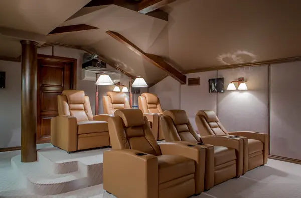 Фото интерьера домашнего кинотеатра