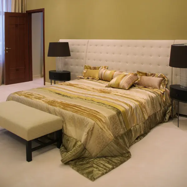 Интерьер спальни. Резиденция Монолит