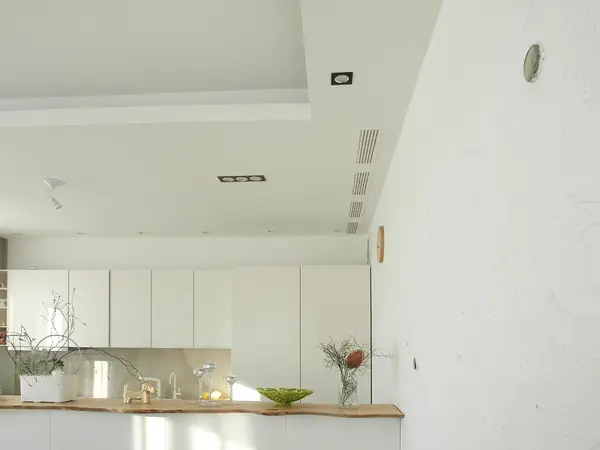 Кухня-гостиная в загородном доме