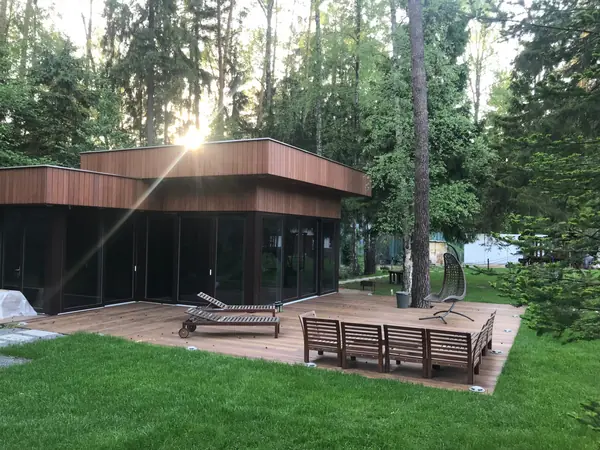 Участок в регулярном стиле