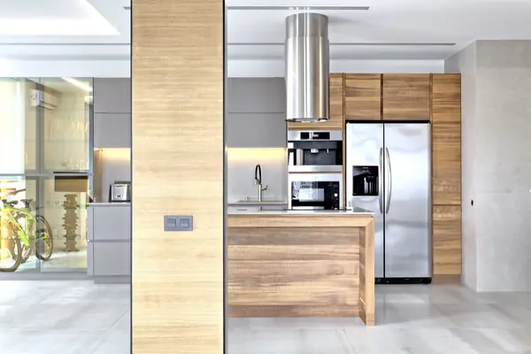 Кухня ANOVA в аскетичному інтер’єрі