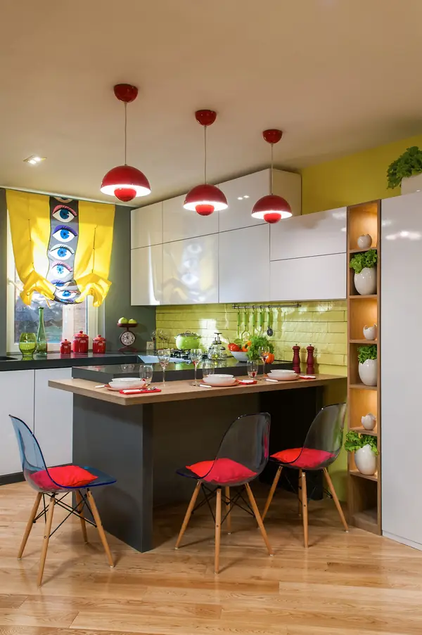 Яркие кухни