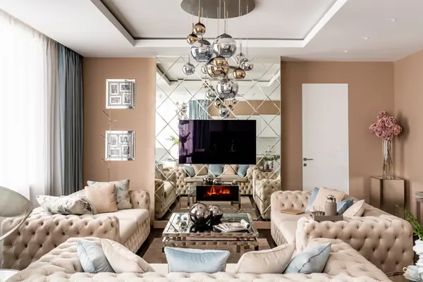 Бежевый и зеркала