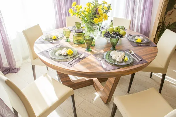 Мебель на заказ для ТВ проектов