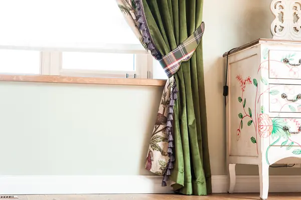 Дом с камином