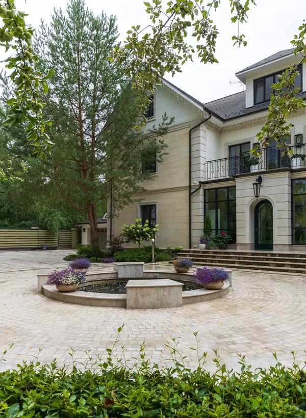 Проект: НИВА — Дом, наполненный историей