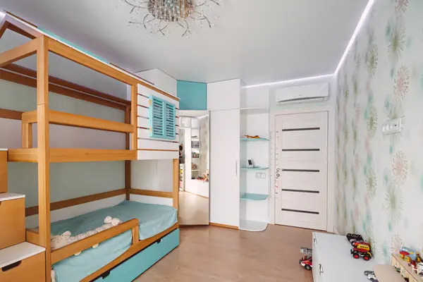 Детская комната 16кв. м. для мальчика 2 лет