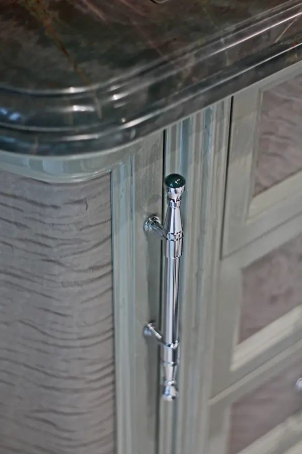 Комод в ванную комнату