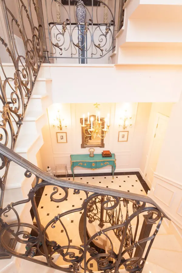 Дом Новая Рига