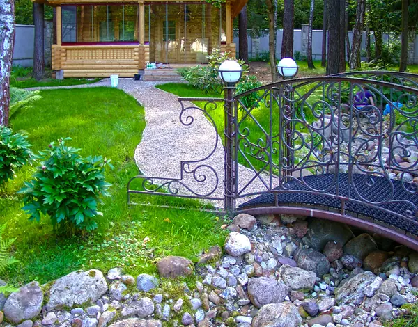 Проект участка 1 га - кованый мостик через сухой ручей.