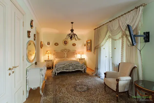 Квартира на Остоженке, Москва