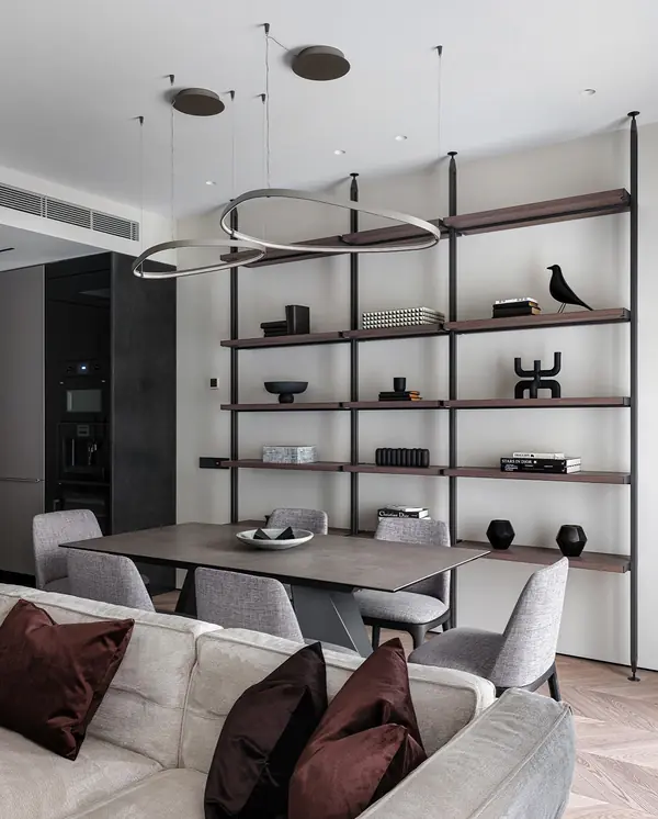 Монохромная квартира 90 м2 в центре Москвы