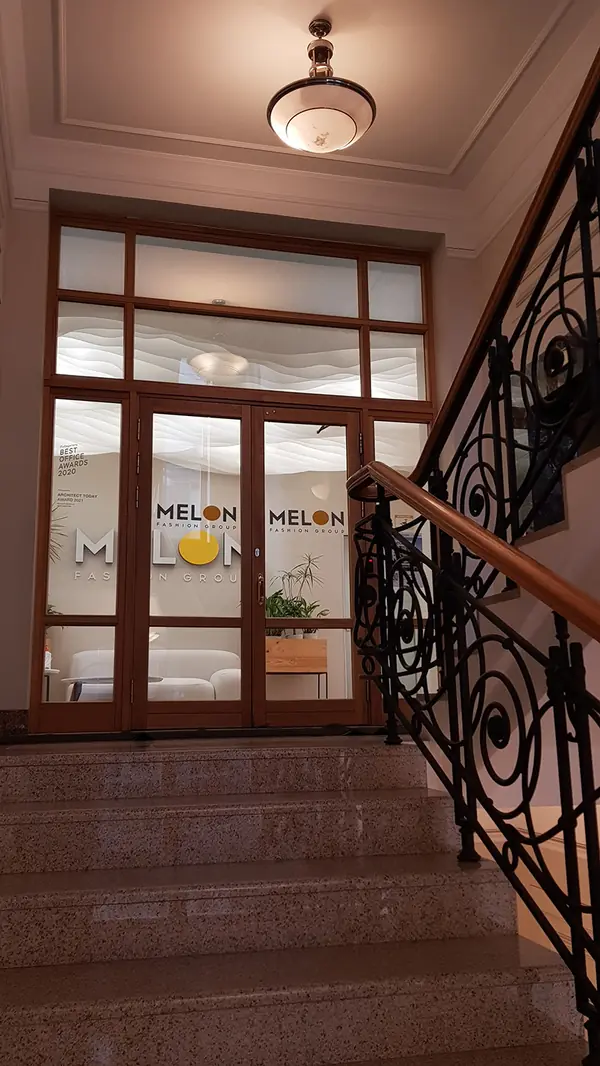 Красота в деталях: оформление офисного потолка в Санкт-Петербурге