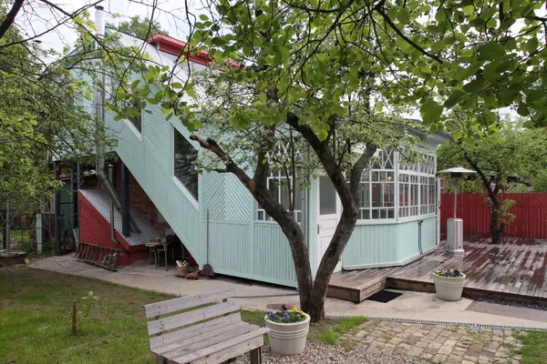 Частный жилой дом в посёлке Томиино