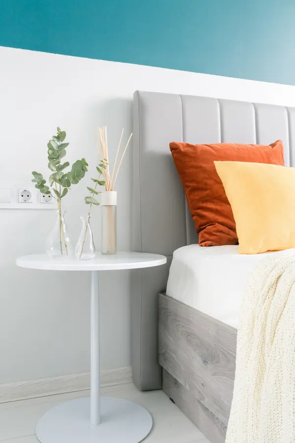 Multicolored apartment in Zhulebino, Moscow