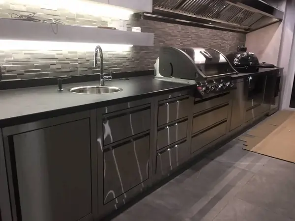 Столешница и стеновая панель Dekton Laos