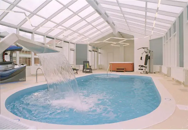 Дизайн интерьера частного бассейна