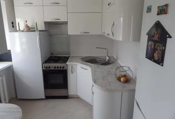 Кухни с фасадами из пластика