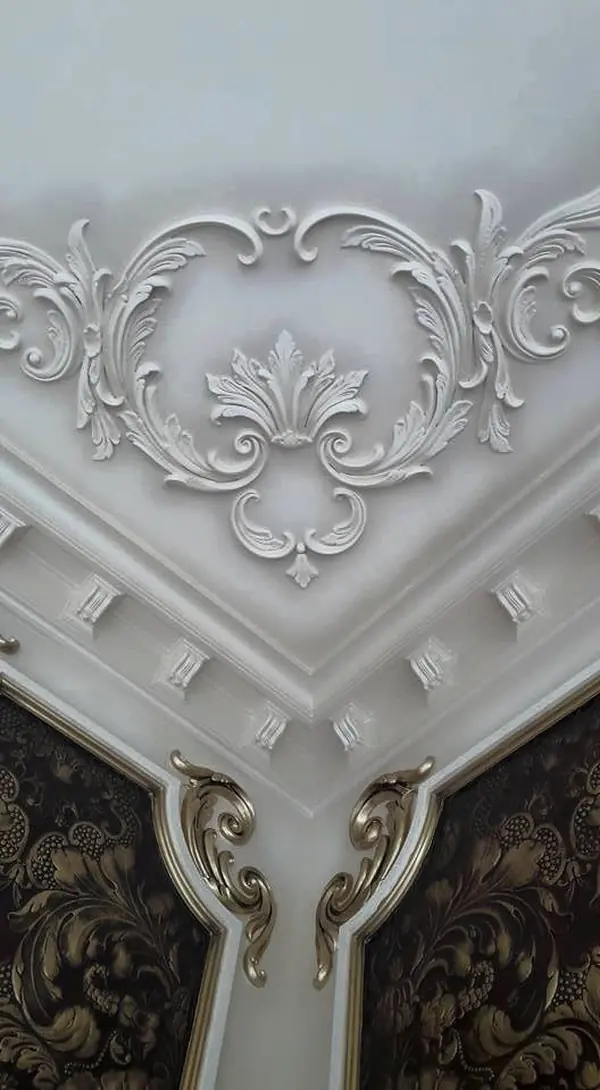 Декорирование гипсовых элементов интерьера