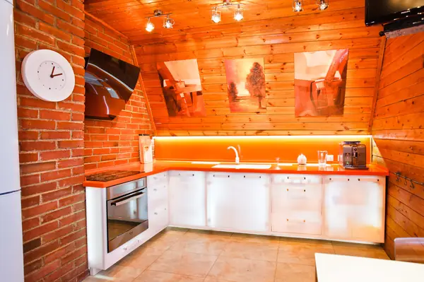 Кухня в загородном доме