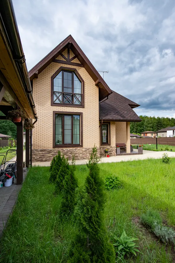 Contemporary House and Sauna