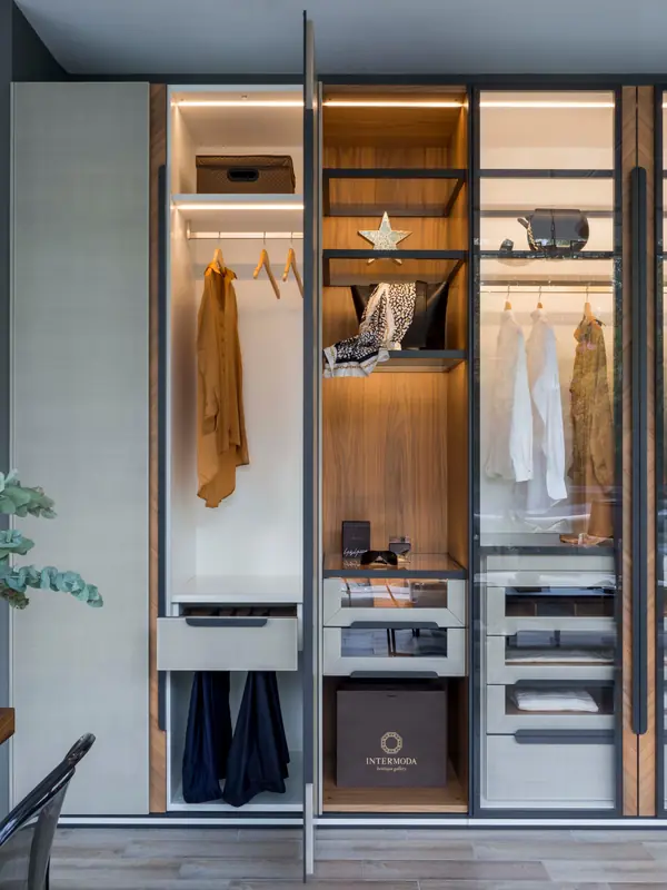 Giulia Novars, Нижний Новгород, ул. Горького 260