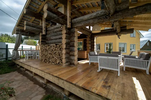 Парящий сруб