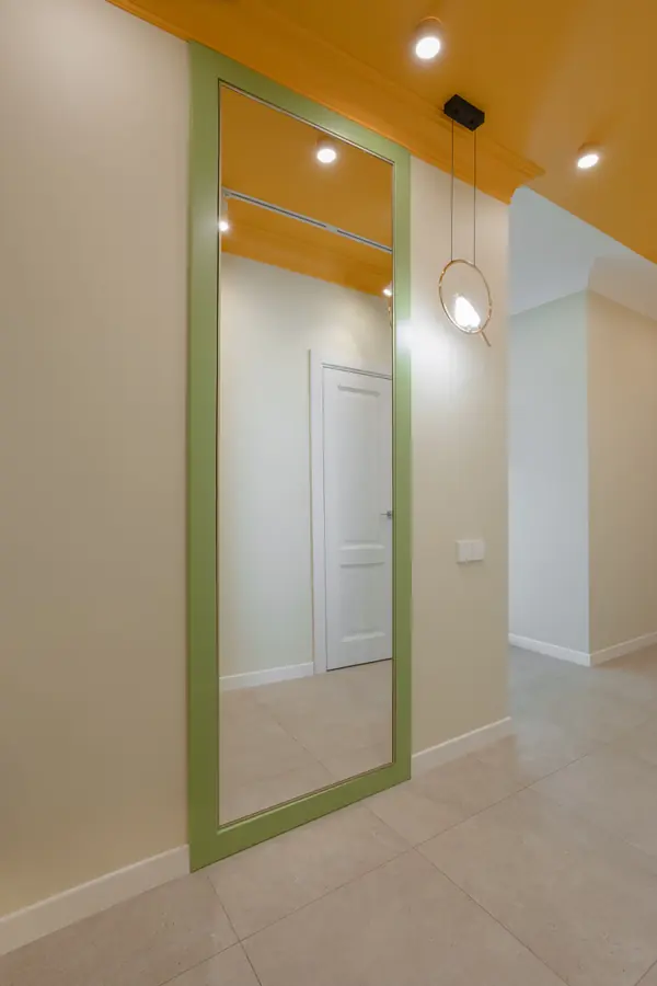 Реализованный проект яркой квартиры в ЖК "Мичурин"