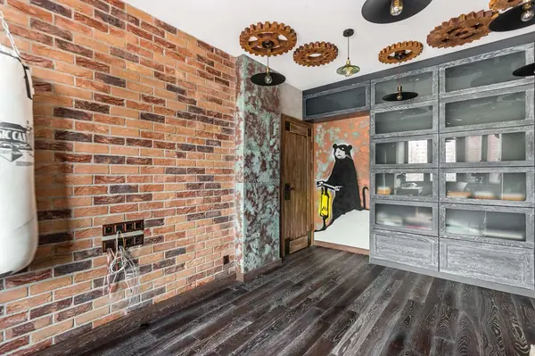 Первая остановка "Полярная станция"