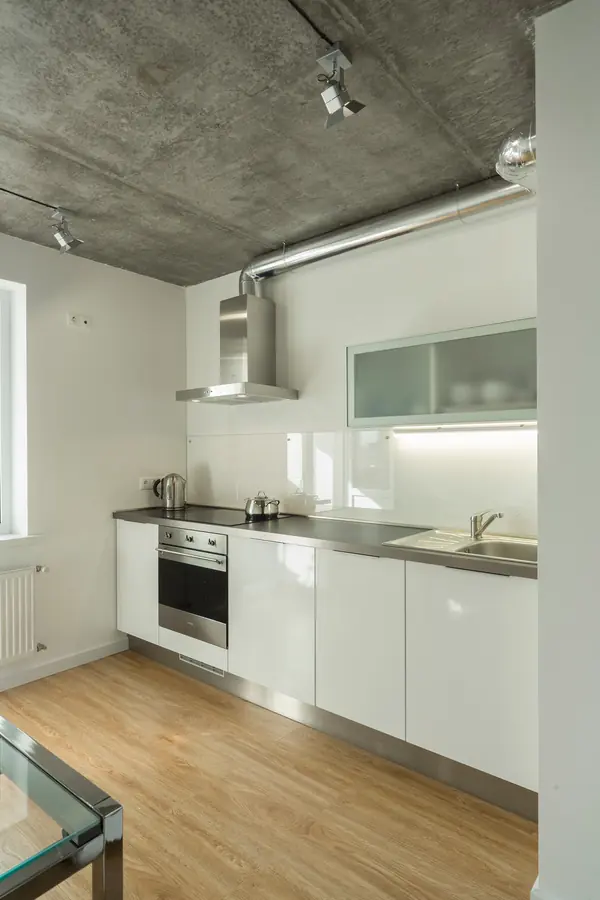 небольшая квартира в современной многоэтажке