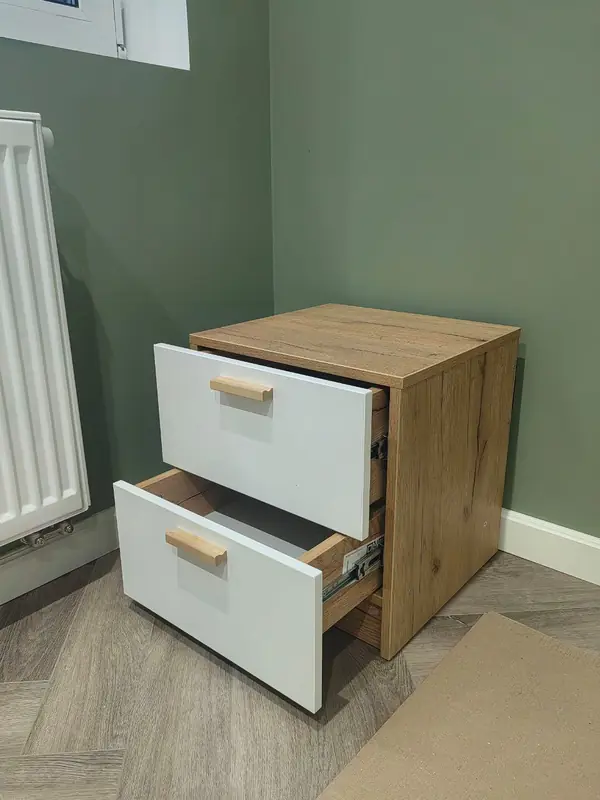 Тумбы и комоды